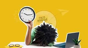 Simulação de uma pessoa sobre uma bancada com "Faço amanhã" sendo descrito - Fonte: Imagens do google 